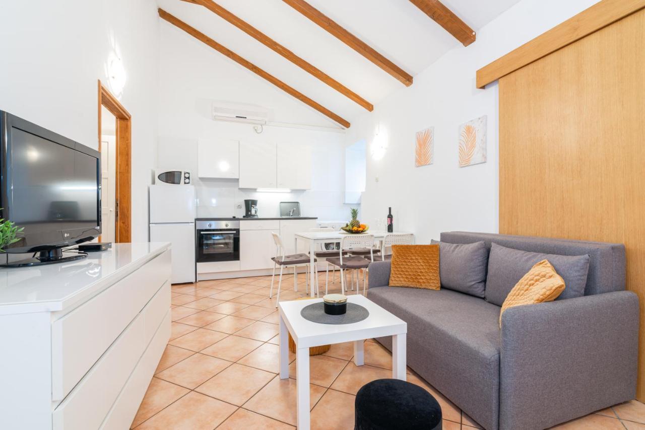 Apartment Gobac Icici Bagian luar foto