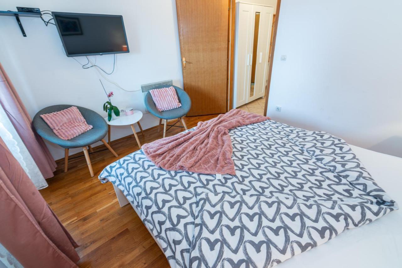 Apartment Gobac Icici Bagian luar foto