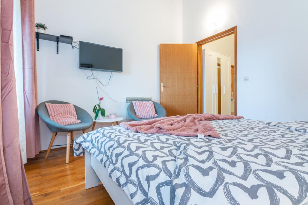 Apartment Gobac Icici Bagian luar foto