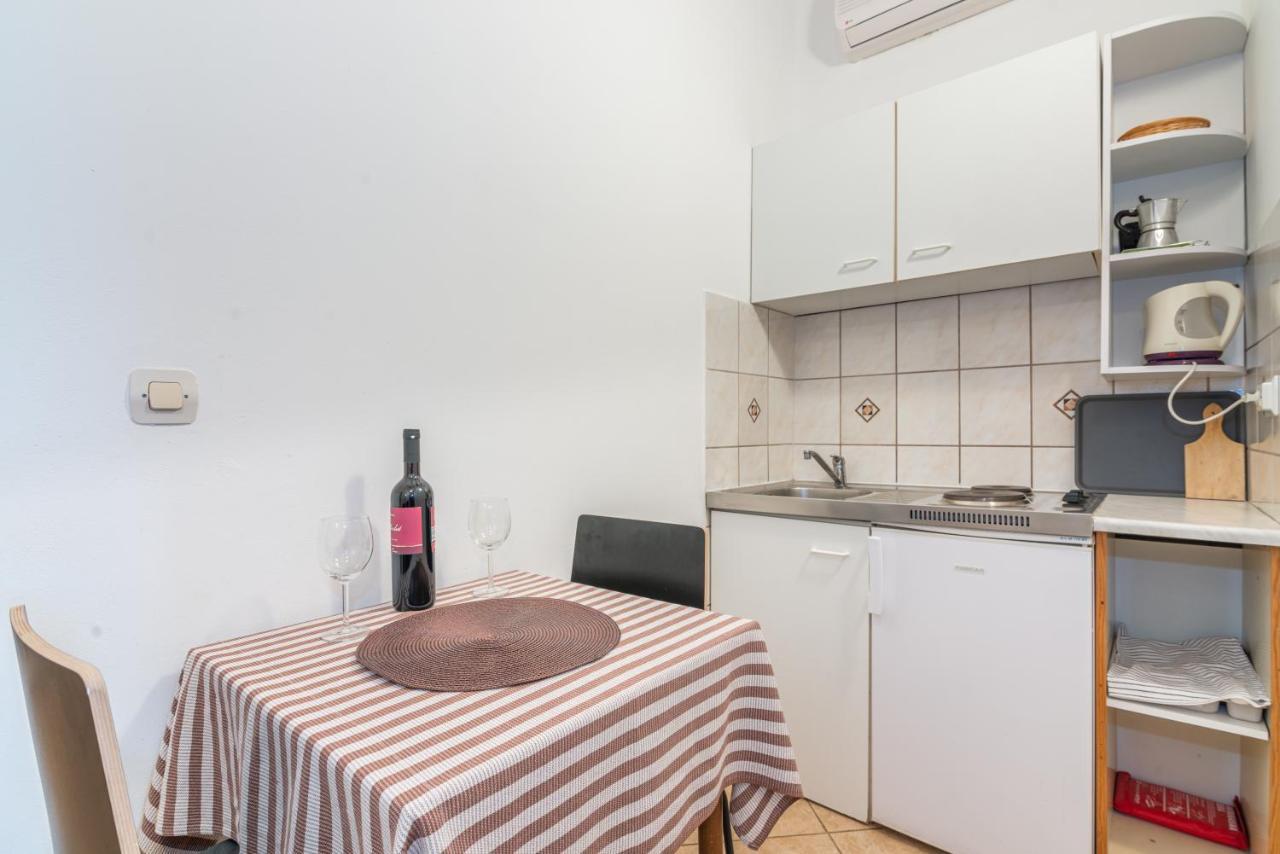 Apartment Gobac Icici Bagian luar foto