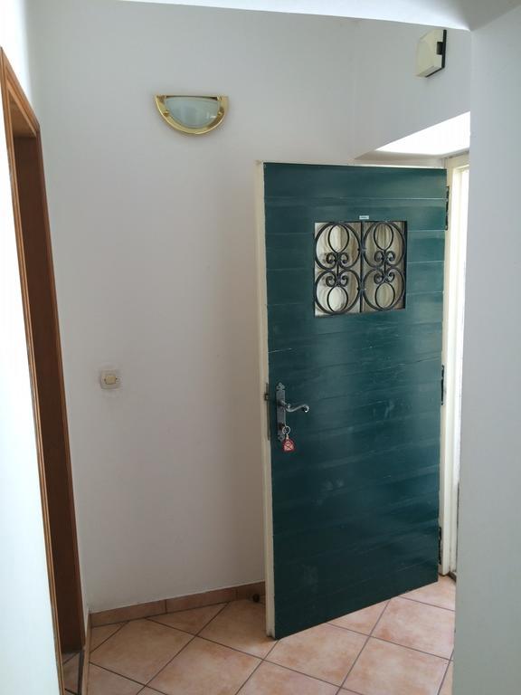 Apartment Gobac Icici Bagian luar foto